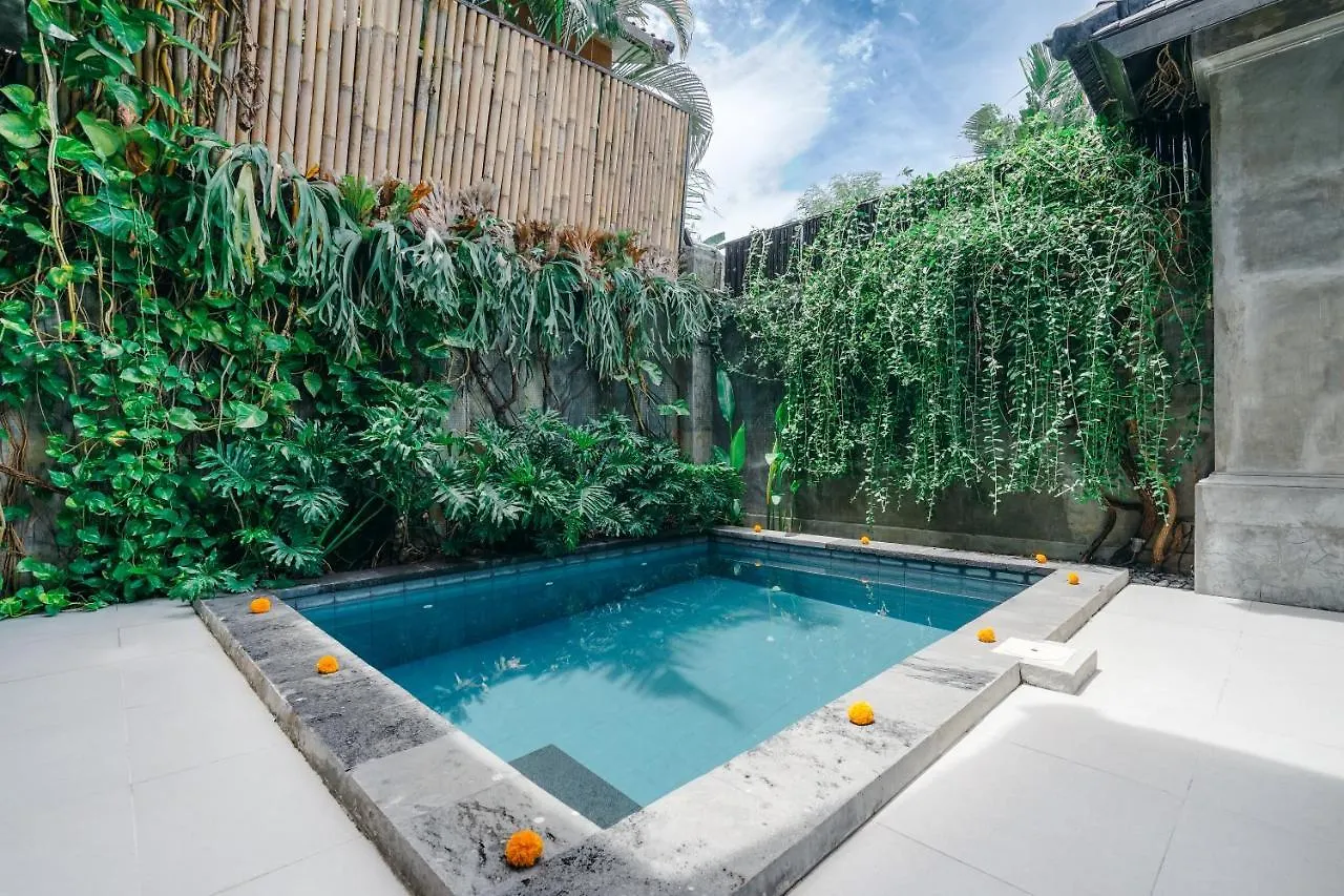 Villa Roma - 2 Bedroom Private Villa In Seminyak, 250M Away From La Favela