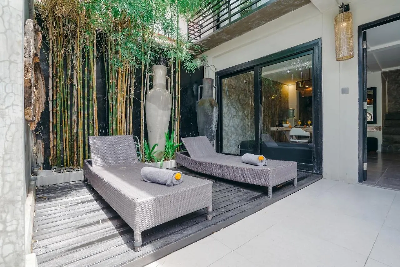 Villa Roma - 2 Bedroom Private Villa In Seminyak, 250M Away From La Favela 0*, Seminyak (Bali)