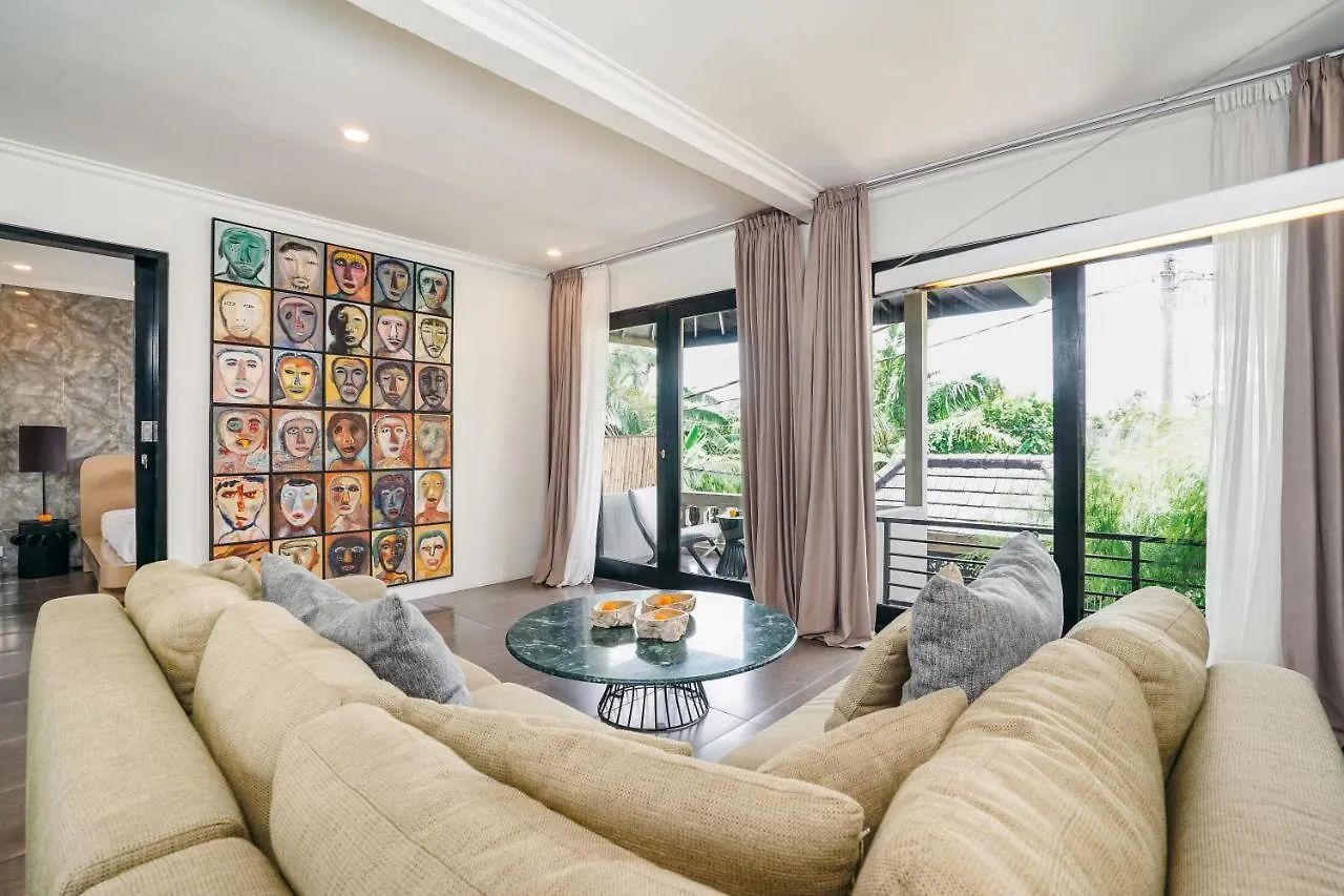 Villa Roma - 2 Bedroom Private Villa In Seminyak, 250M Away From La Favela 0*, Seminyak (Bali)
